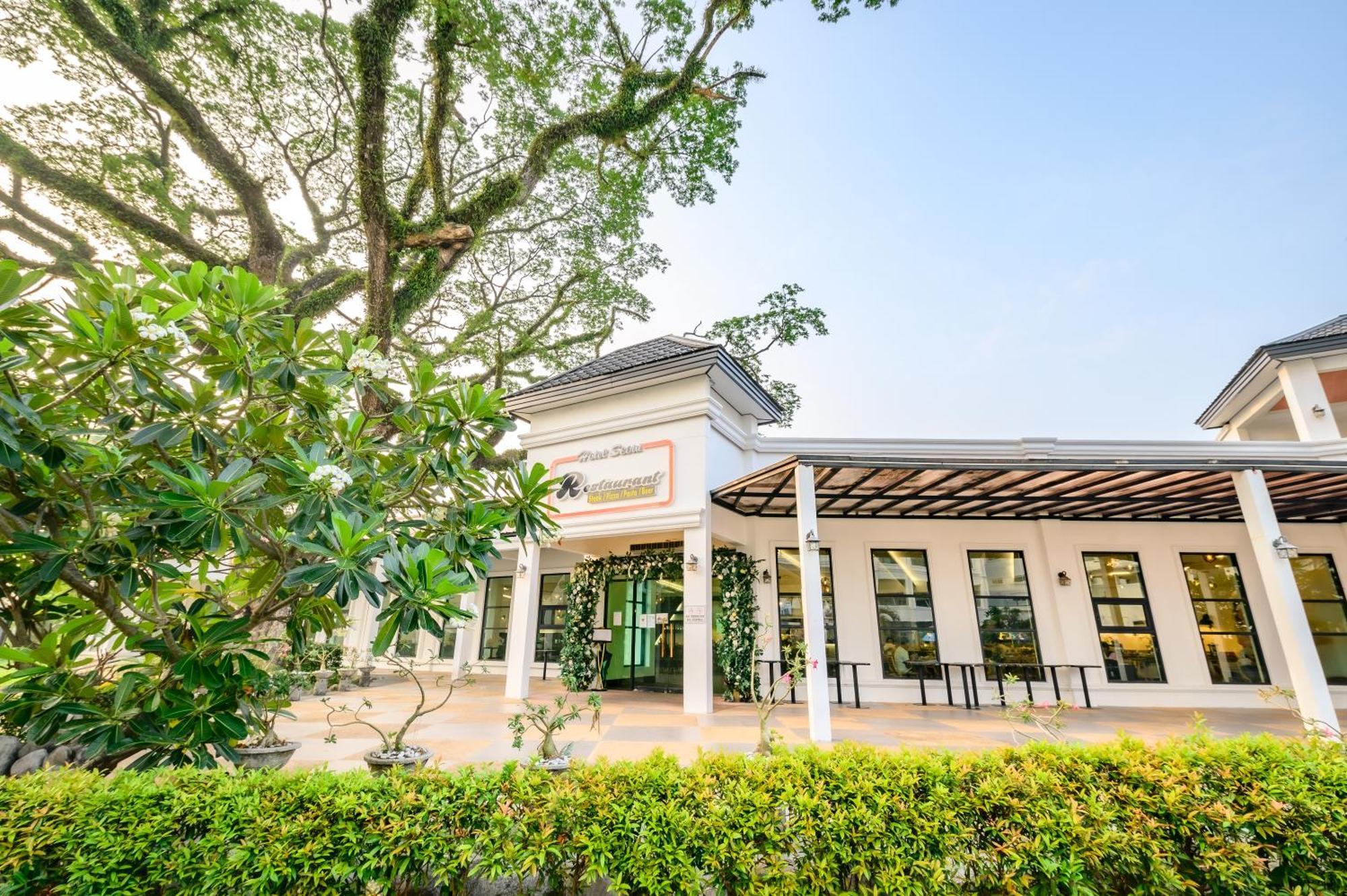 Hotel Seoul Clark Field Exterior photo
